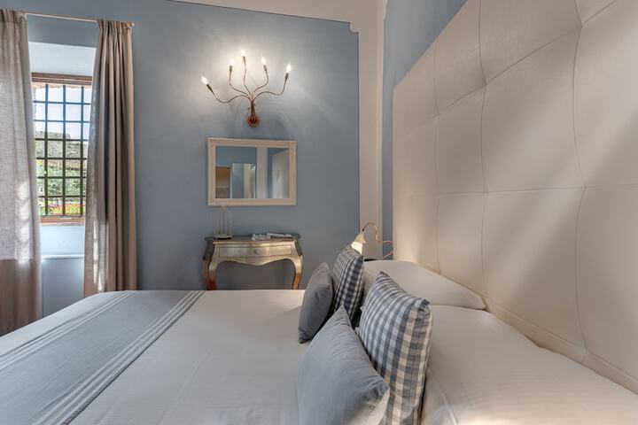 Room 20 of 157