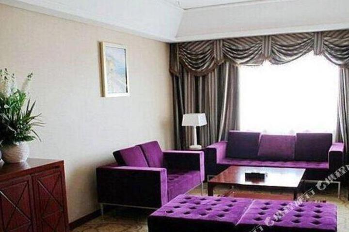 Xin He Hotel