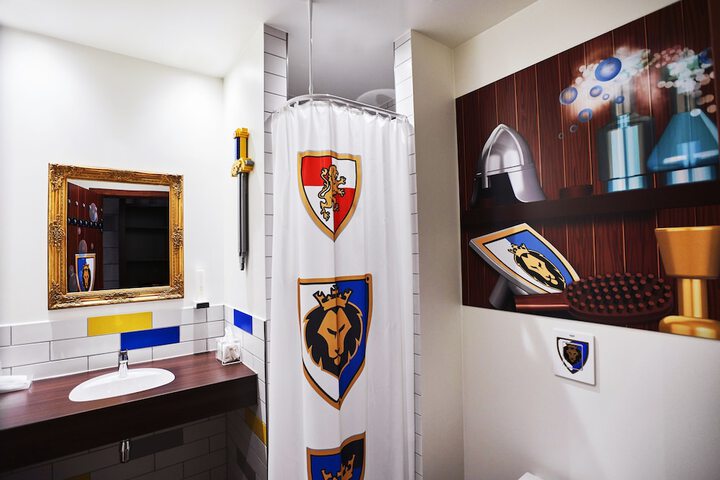 Room 26 of 54