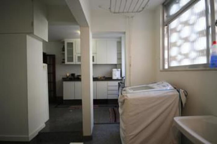 Room 25 of 34