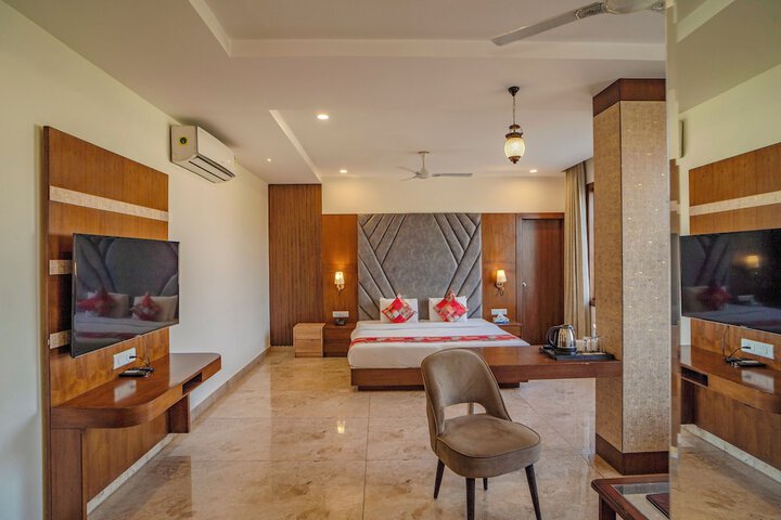 Room 14 of 61