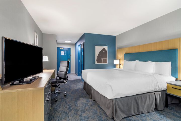 Room 16 of 44