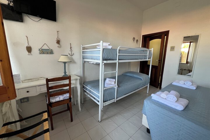 Room 14 of 43
