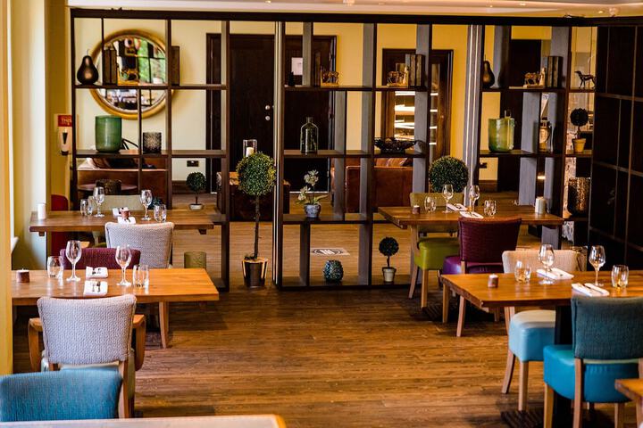 Dining Photos