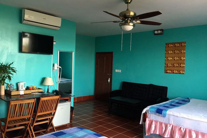 Room 5 of 37