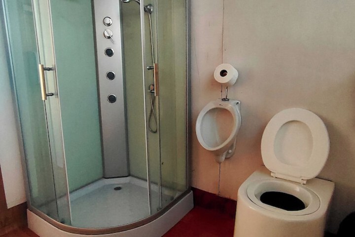 Room 80 of 88
