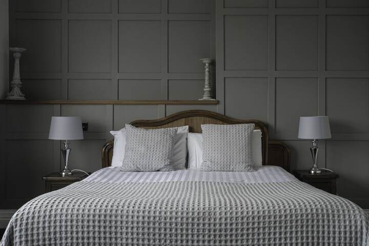 Room 13 of 50