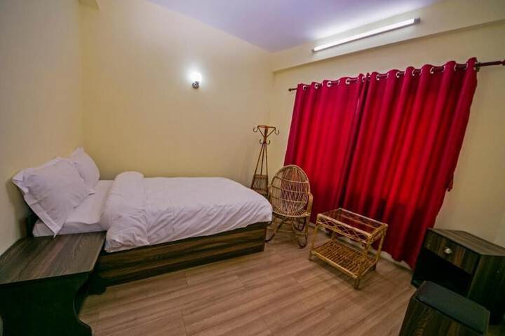 Room 3 of 13
