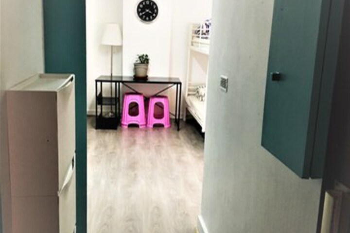 Room 16 of 20