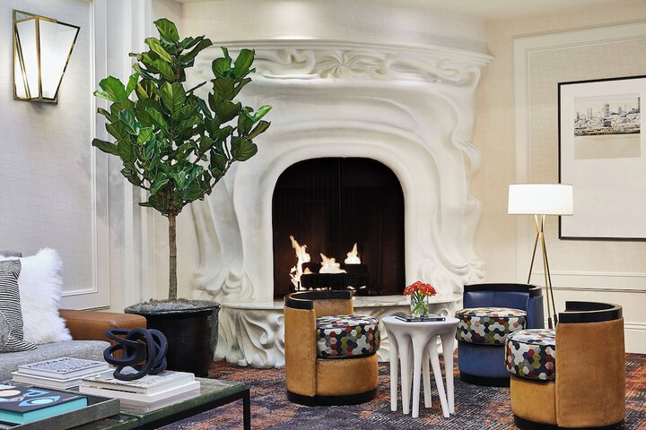 Entrance & Lobby