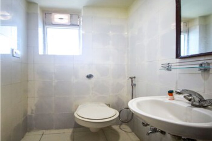 Room 2 of 22