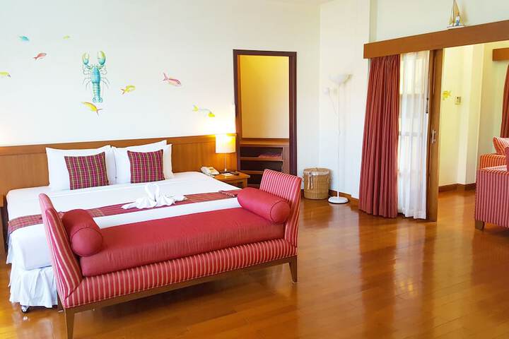 Room 14 of 436