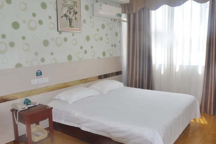 Room 15 of 31