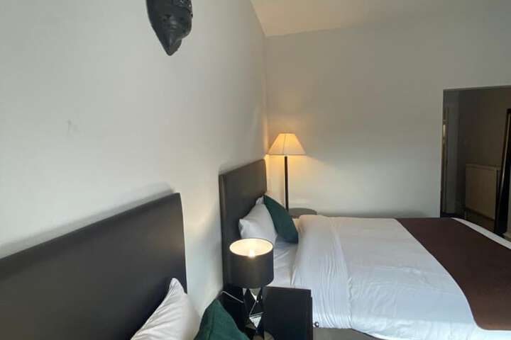 Room 37 of 86