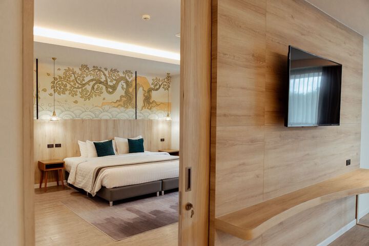 Room 19 of 49