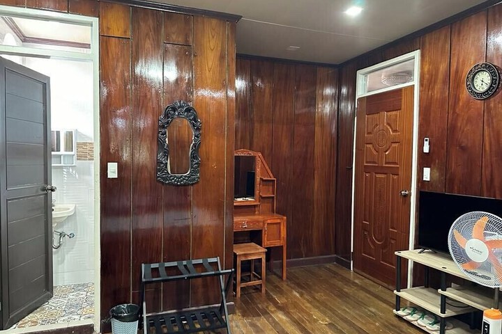Room 14 of 62