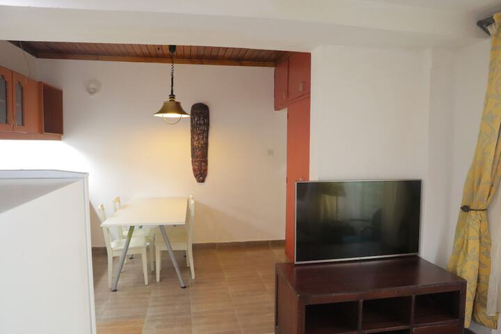 Room 8 of 22