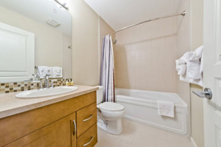 Room 4 of 34