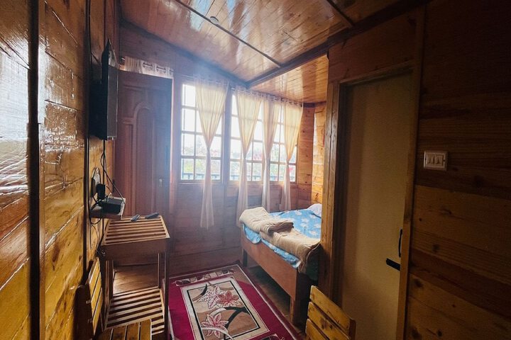 Room 26 of 53