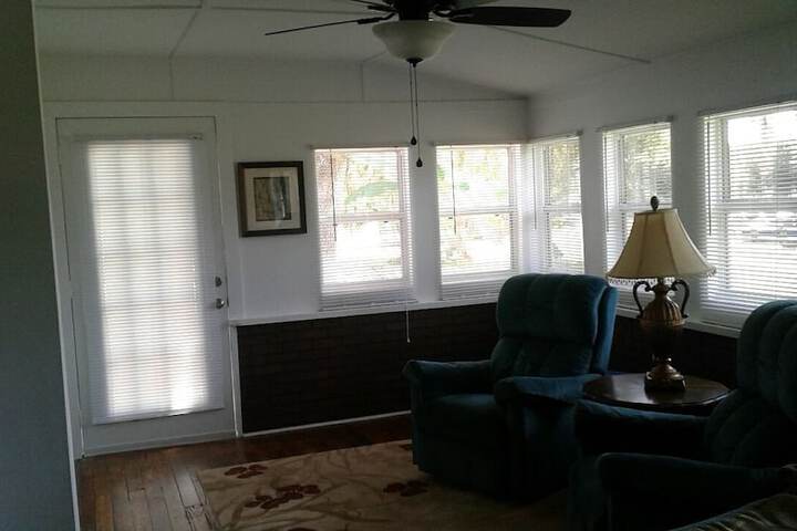 Room 14 of 31