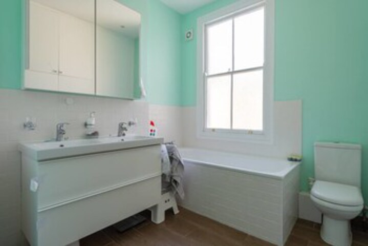 Room 3 of 22