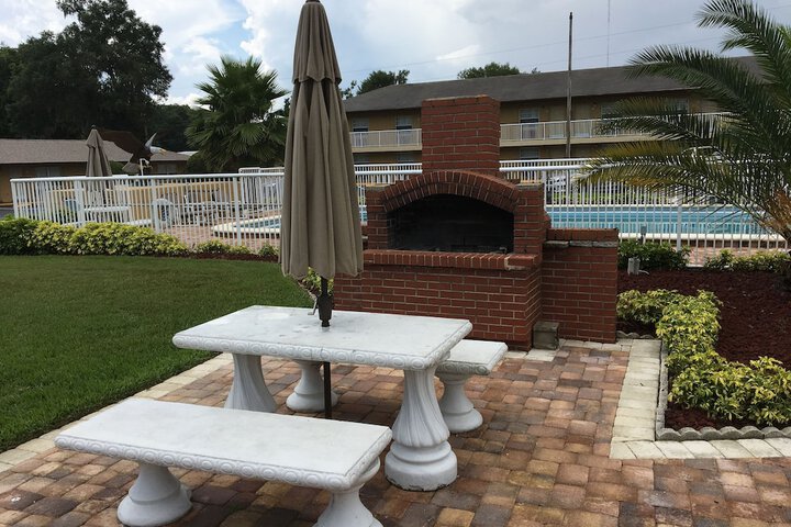 BBQ/picnic area