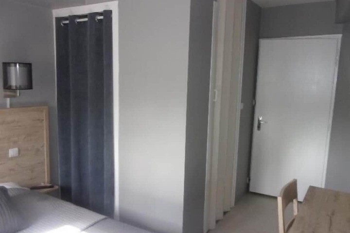 Room 21 of 50