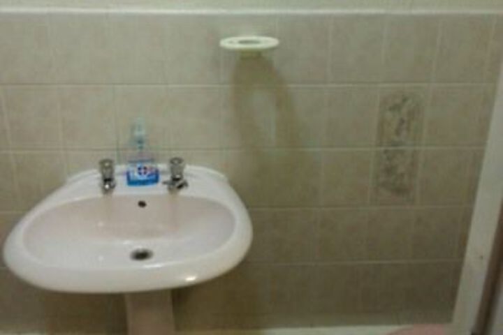 Room 5 of 149