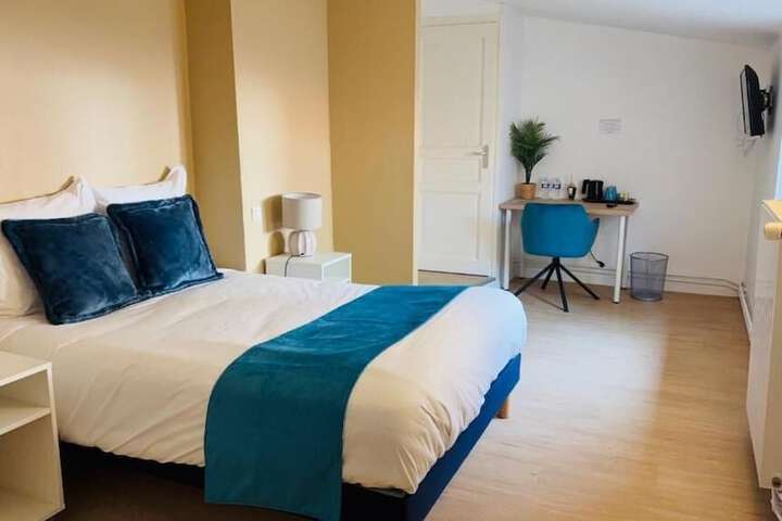 Room 4 of 39