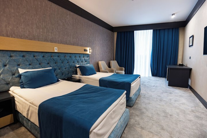 Room 6 of 21