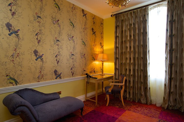 Room 8 of 59