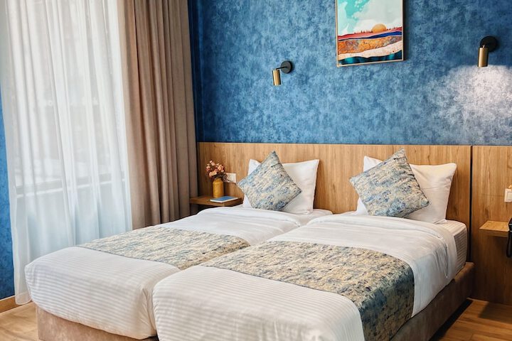Room 20 of 71