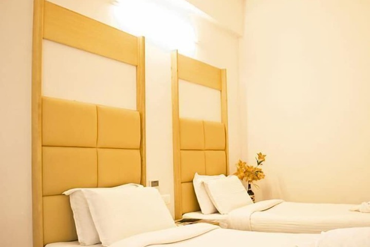 Room 10 of 61