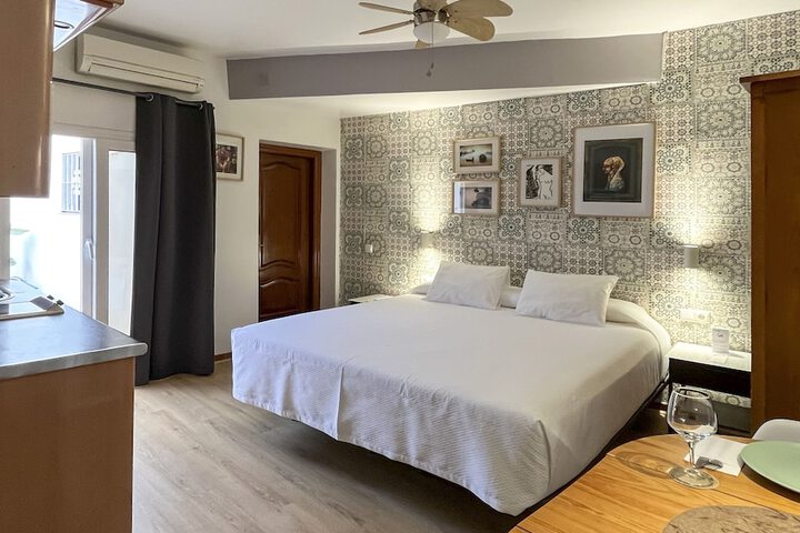 Room 16 of 62