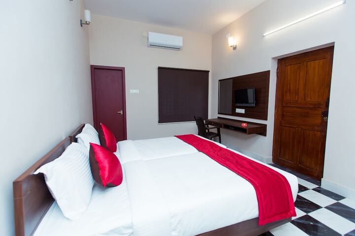 Room 18 of 19
