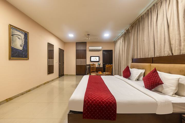 Room 5 of 37