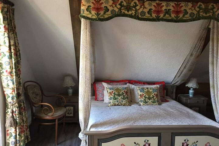 Room 16 of 59