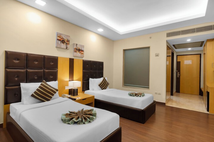 Room 25 of 73