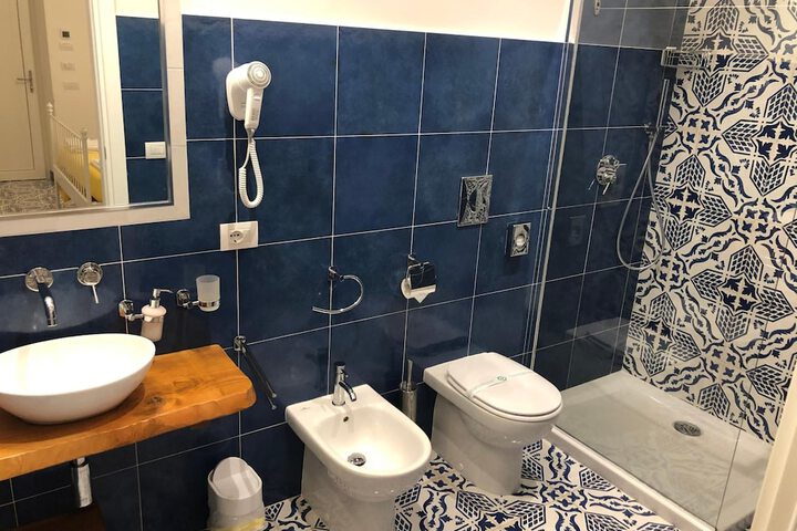 Room 20 of 64