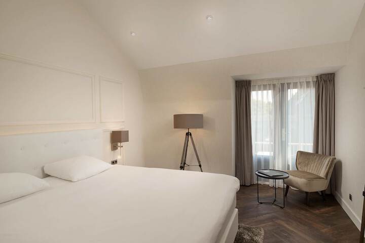 Room 35 of 125