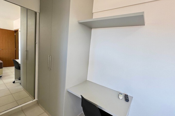 Room 6 of 146