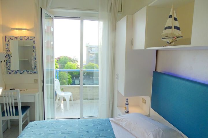 Room 10 of 59