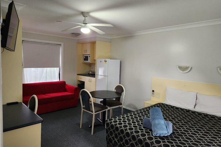 Room 13 of 51
