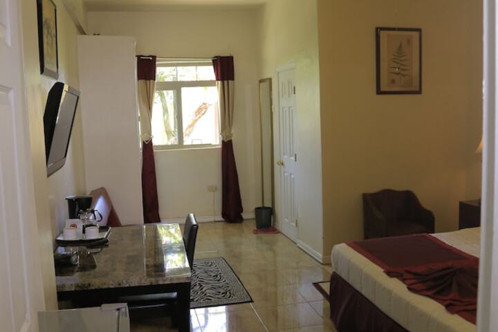 Room 25 of 68