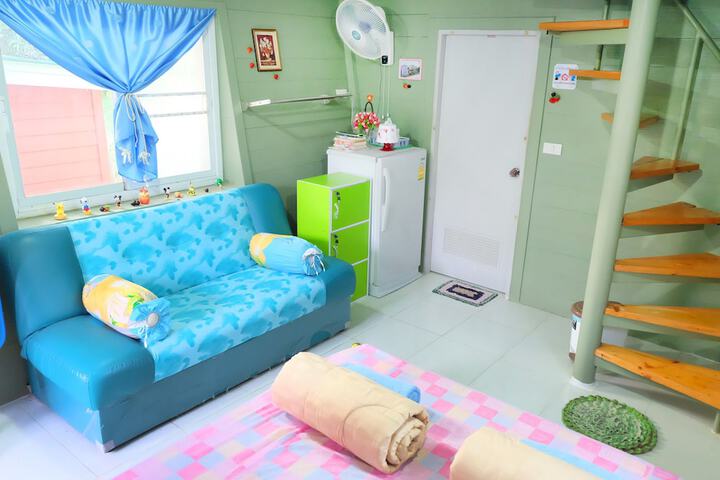 Room 32 of 59
