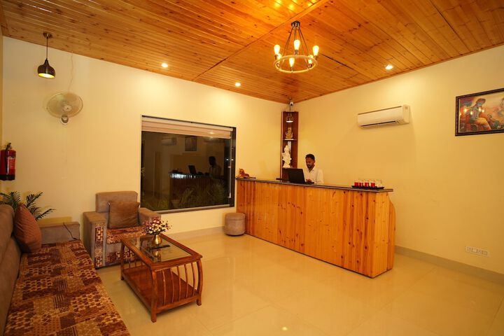 Vasant Corbett Resort