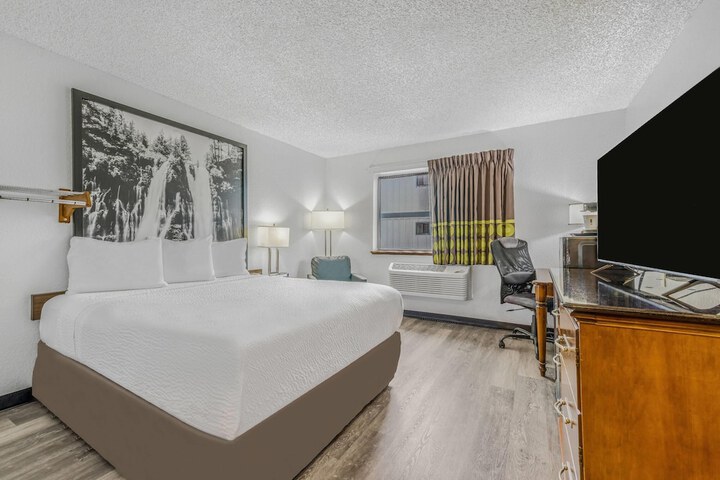 Room 15 of 27