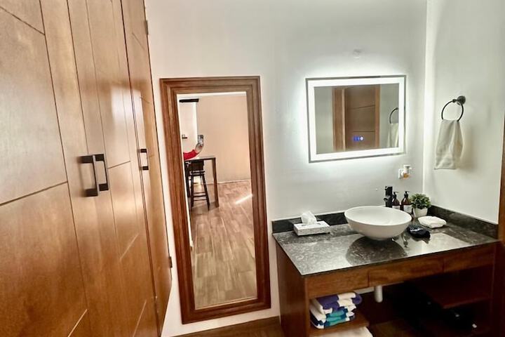 Room 39 of 61