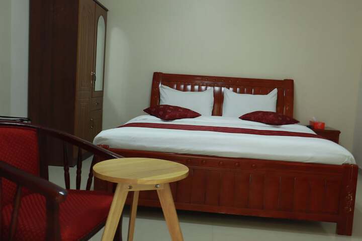 Room 14 of 46