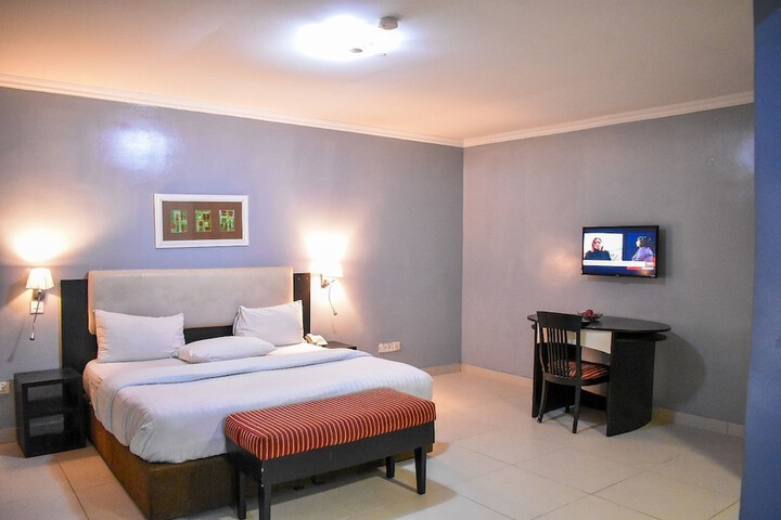 Room 6 of 41
